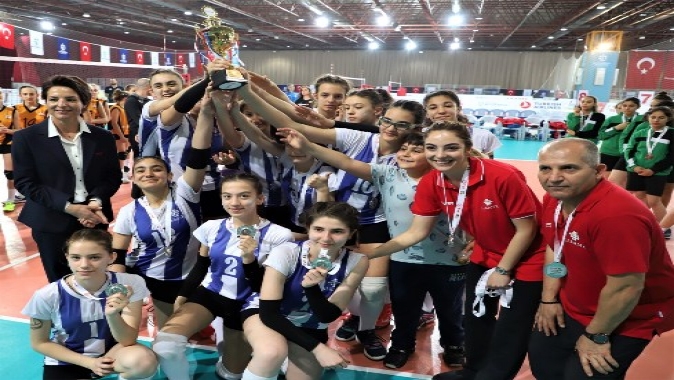 Voleybol Midiler Türkiye Şampiyonası sonuçlandı