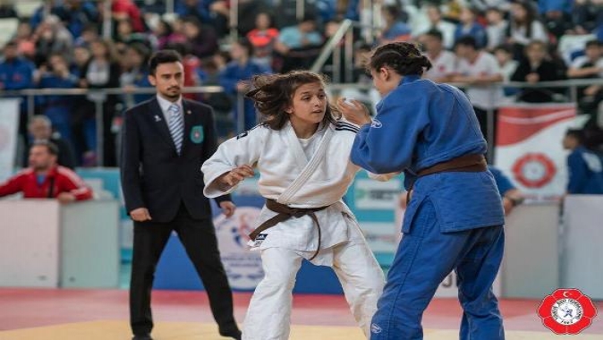 Yıldızlar Türkiye Judo Şampiyonası’nda gelenek bozulmadı